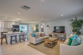 Dog-Friendly Jensen Beach Home Less Than 3 Mi to Ocean!